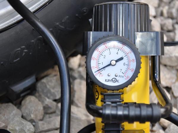 Как проверить и отрегулировать давление в шинах квадроцикла?